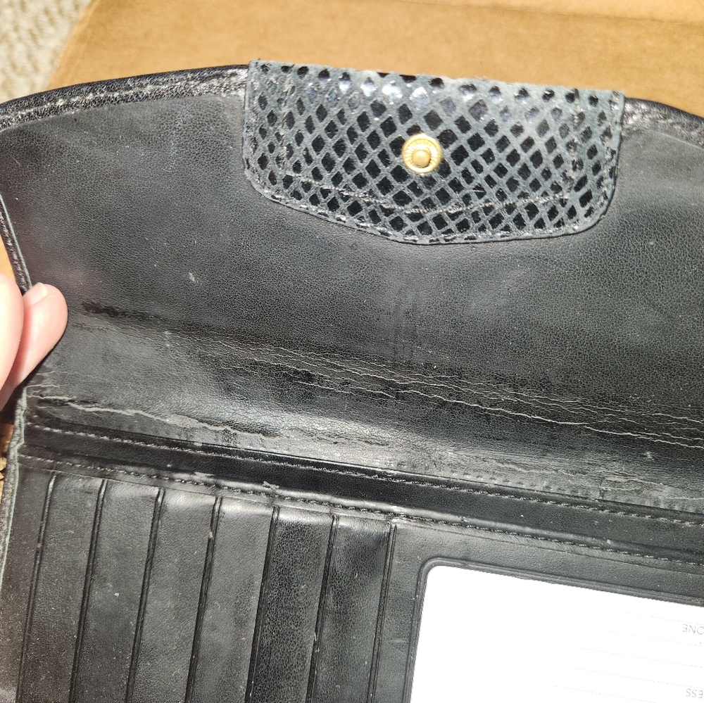 Coach Wallet - Picture 7 of 7